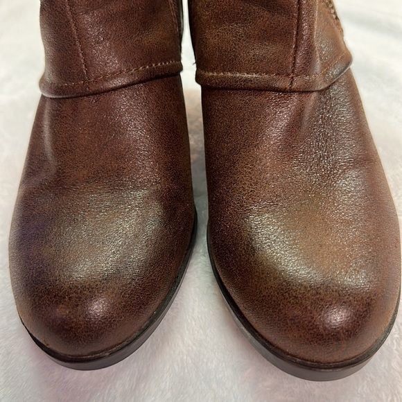 Bare Traps Arlyn Mid-Brown Zippered Stacked Heel Boots Nonskid Sole 7.5 - Picture 14 of 15